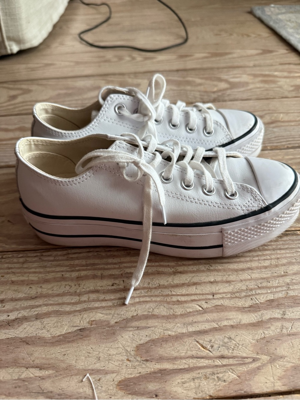 Converse Chuck Taylor All Star Leather Platform Sneakers women’s 6.5